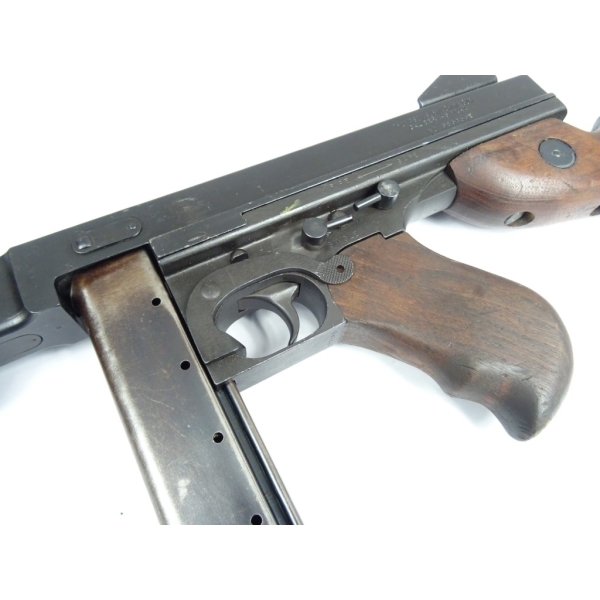 Pistolet Thompson M1A1 kal.45 ACP Semi - Auto